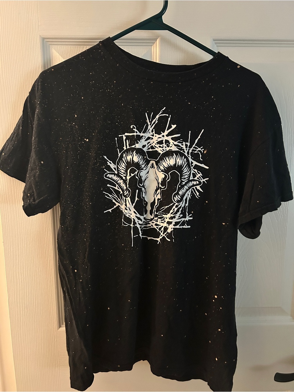 Handmade Black Ram Skull Graphic Tee - Unbranded
